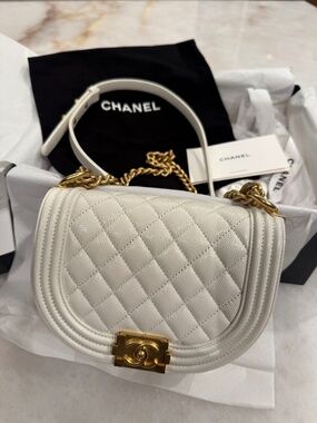Chanel boy small messenger bag
